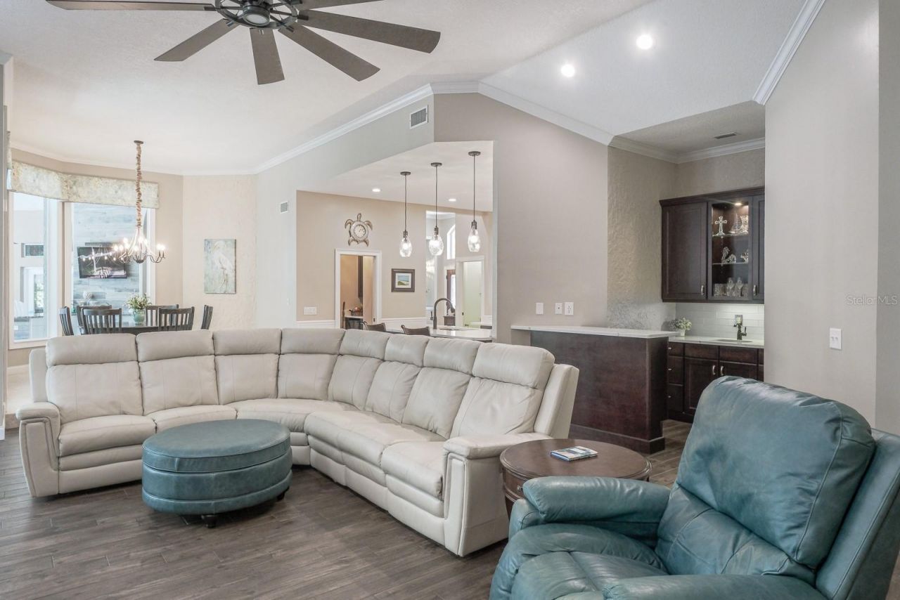 110 Deerpath Drive, Oldsmar, FL 34677 Photo