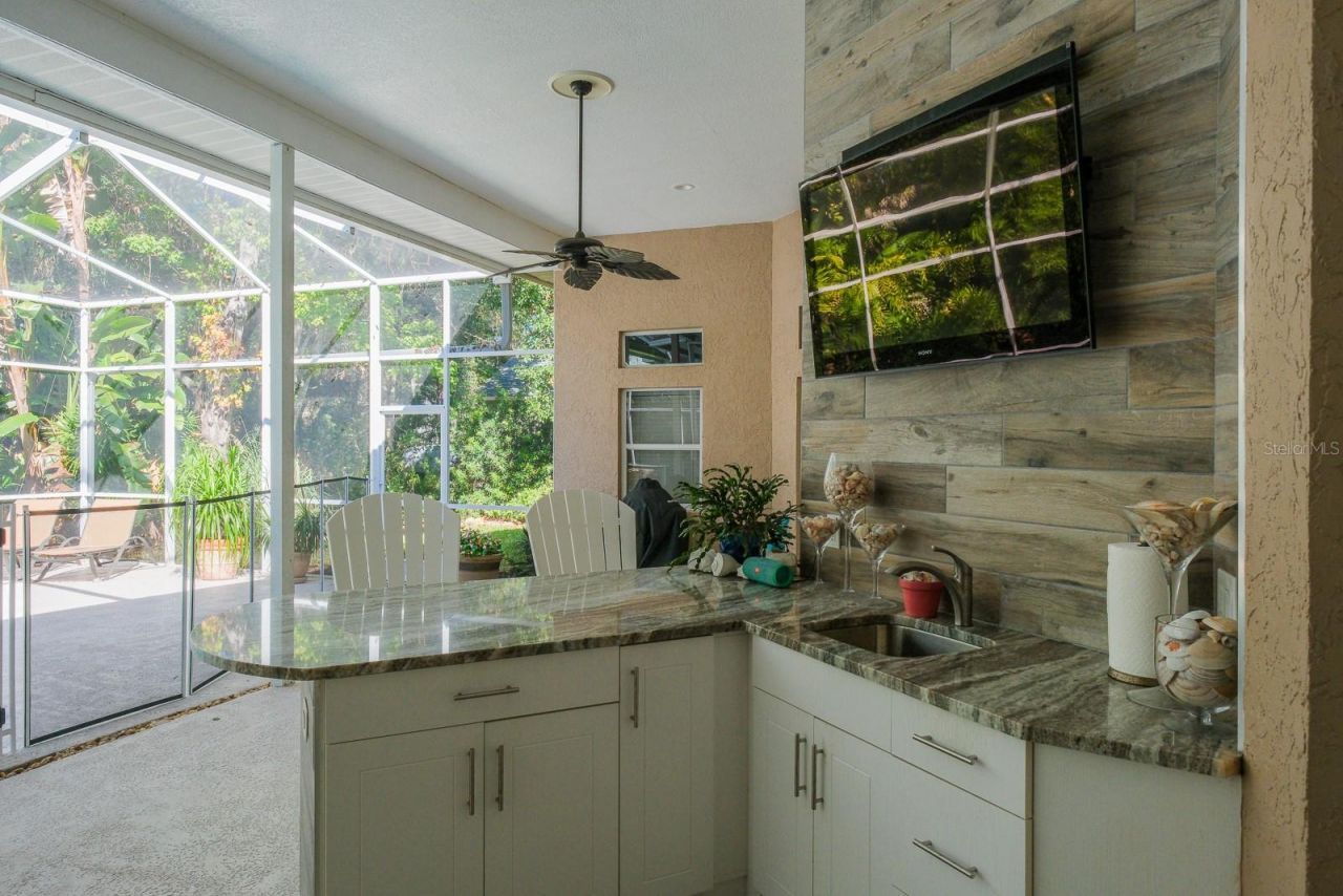 110 Deerpath Drive, Oldsmar, FL 34677 Photo