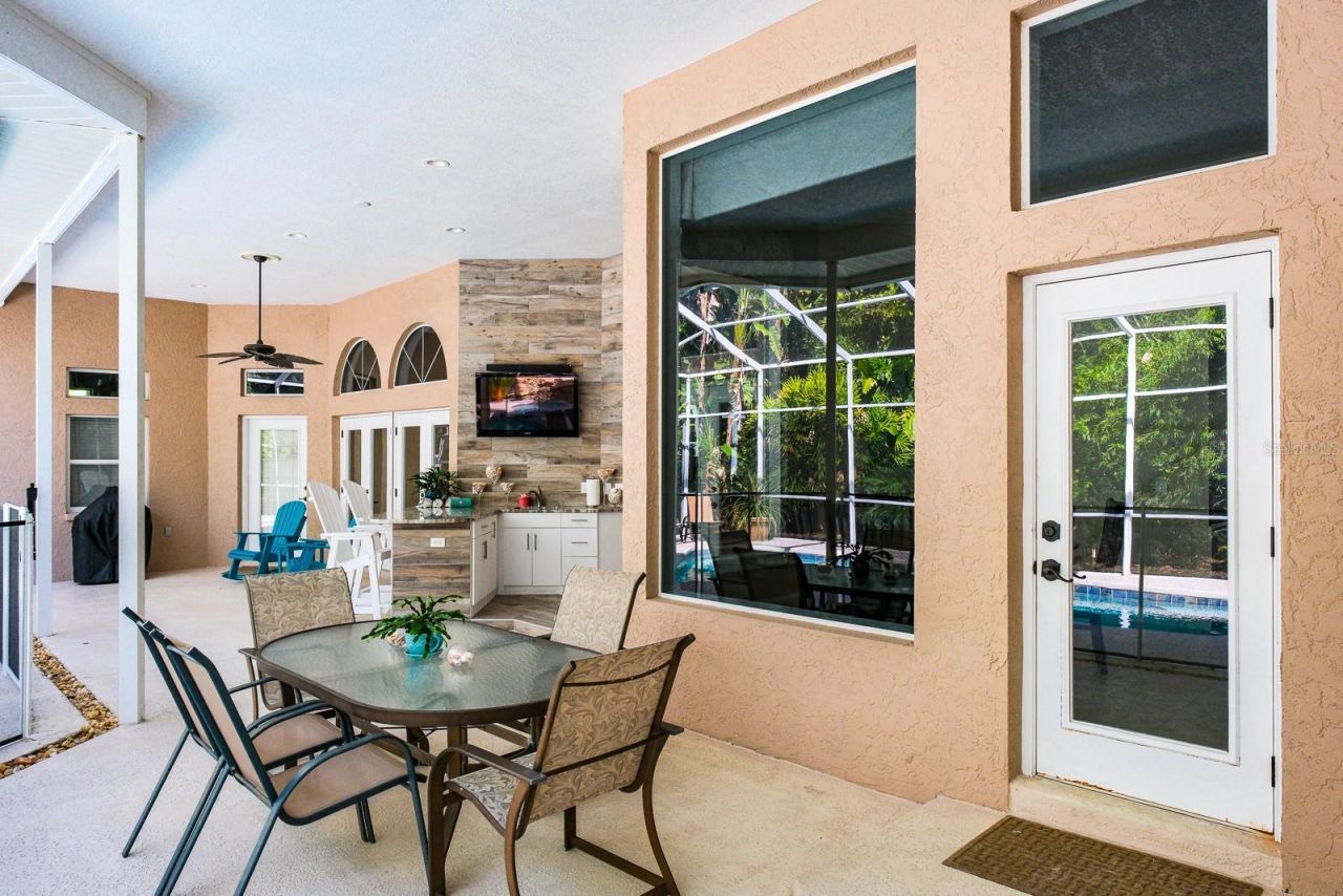 110 Deerpath Drive, Oldsmar, FL 34677 Photo