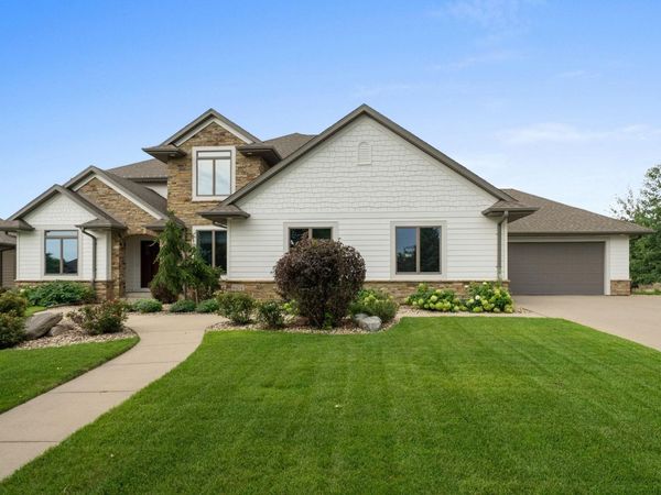 6304 S Callington Cir, Sioux Falls, SD 57108
