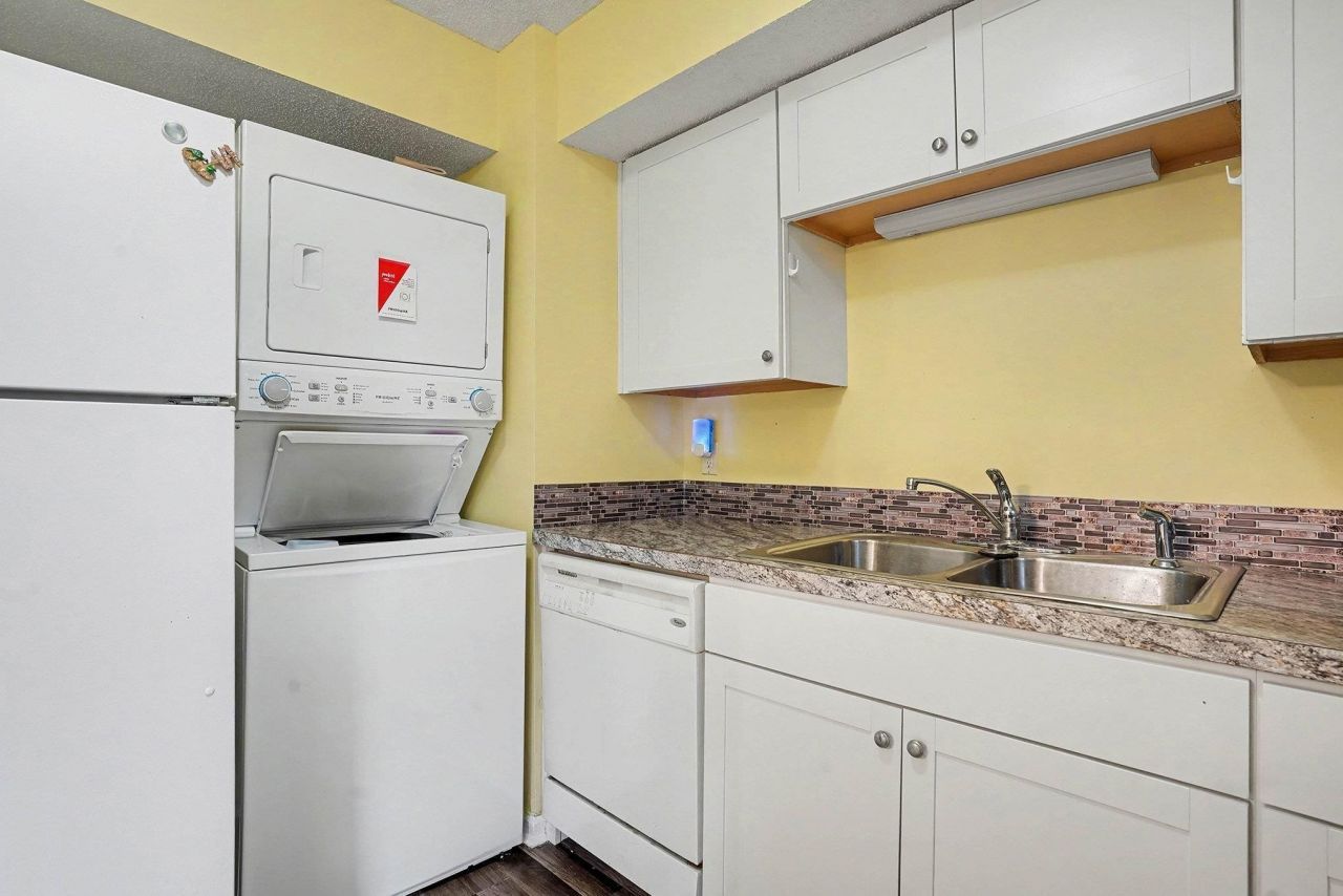 513 N 65th Ave. N Photo 11