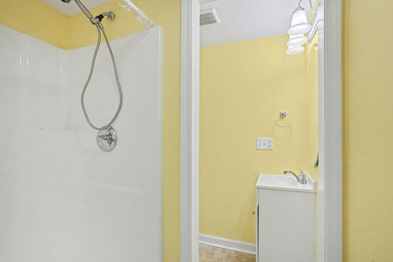 513 N 65th Ave. N Photo 20