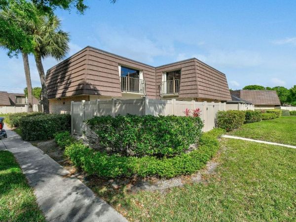 7728 77th Way, West Palm Beach, FL 33407