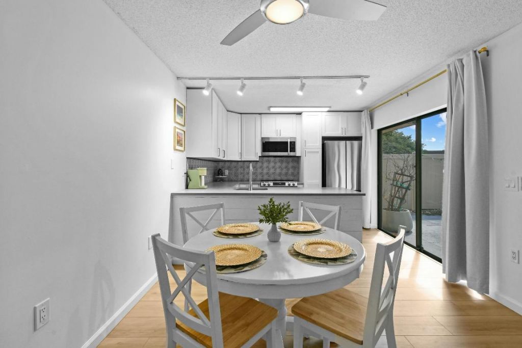 7728 77th Way, West Palm Beach, FL 33407 Photo