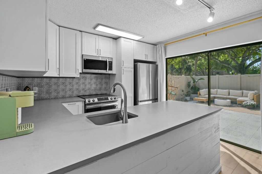 7728 77th Way, West Palm Beach, FL 33407 Photo