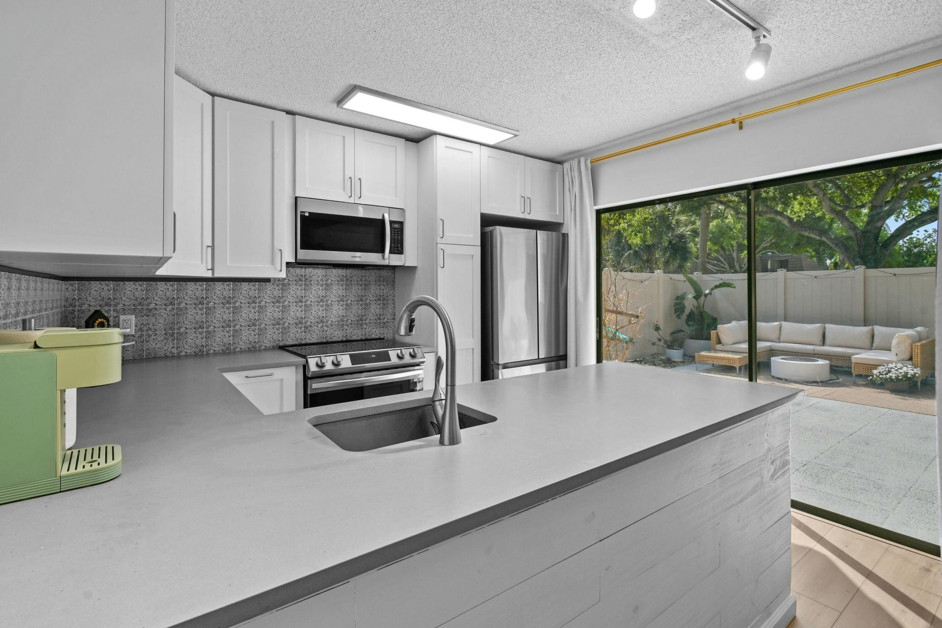 7728 77th Way, West Palm Beach, FL 33407 Photo