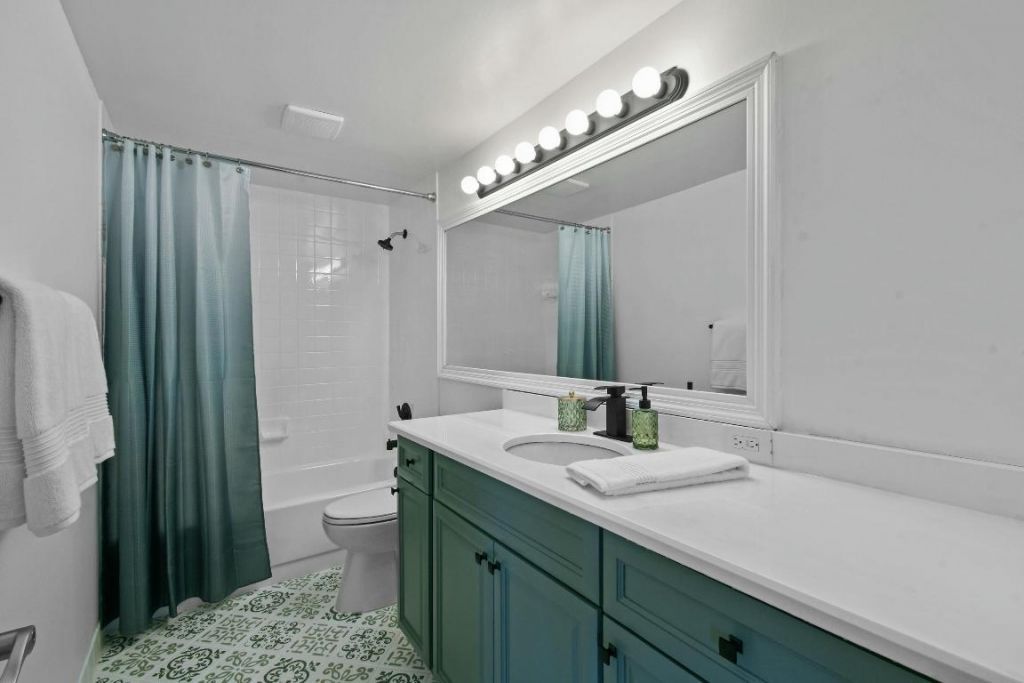 7728 77th Way, West Palm Beach, FL 33407 Photo