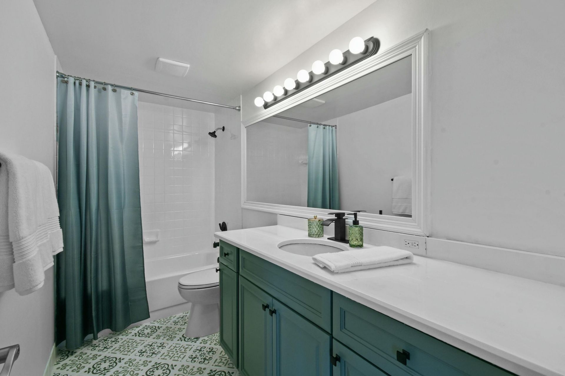 7728 77th Way, West Palm Beach, FL 33407 Photo