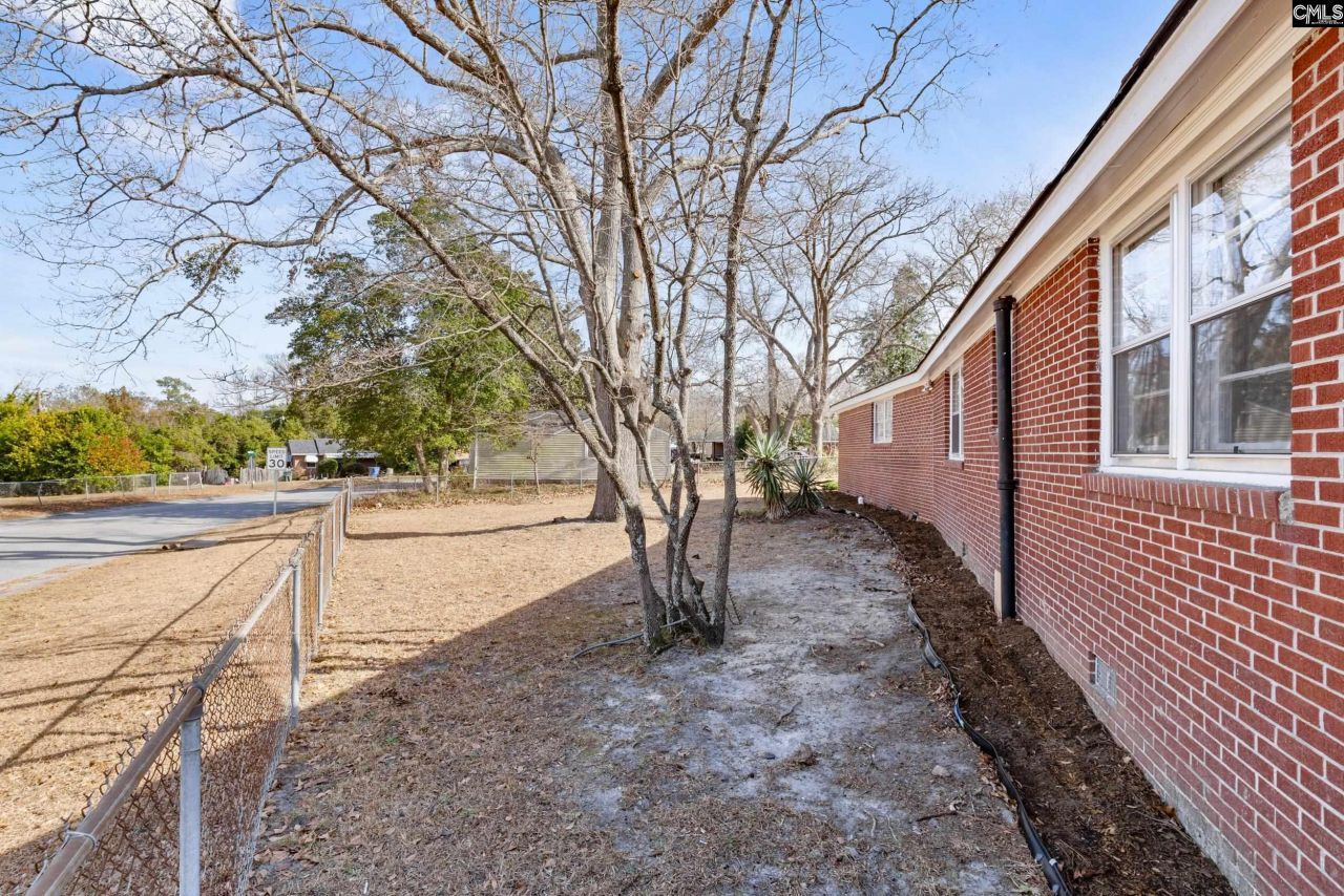 409 Wilkes Rd Photo 32