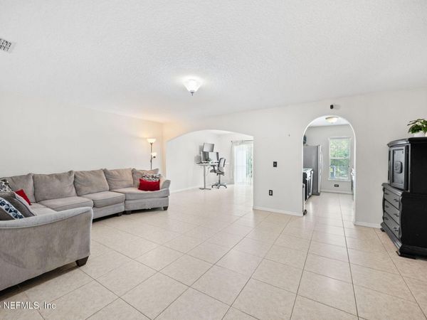 7424 PALM HILLS Drive, Jacksonville, FL 32244