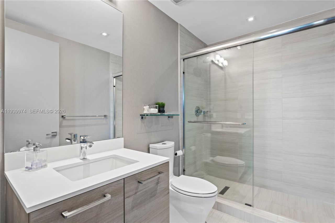 5500 Island Estates Dr , Unit 602, Aventura, FL 33160 Photo