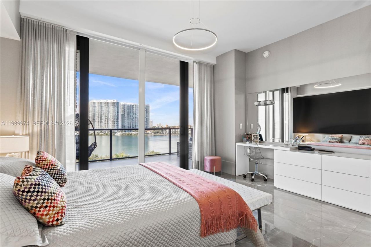 5500 Island Estates Dr, Unit 602, Aventura, FL 33160 Photo