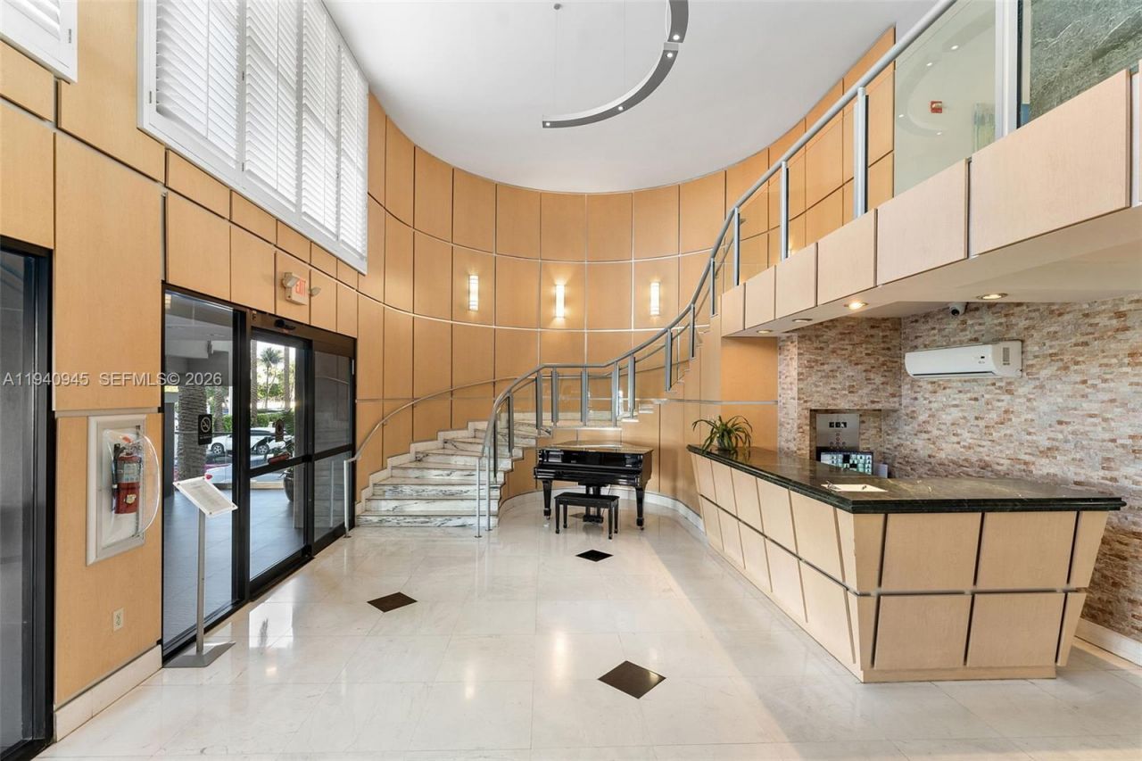 6770 Indian Creek Dr, Unit 14J, Miami Beach, FL 33141 Photo