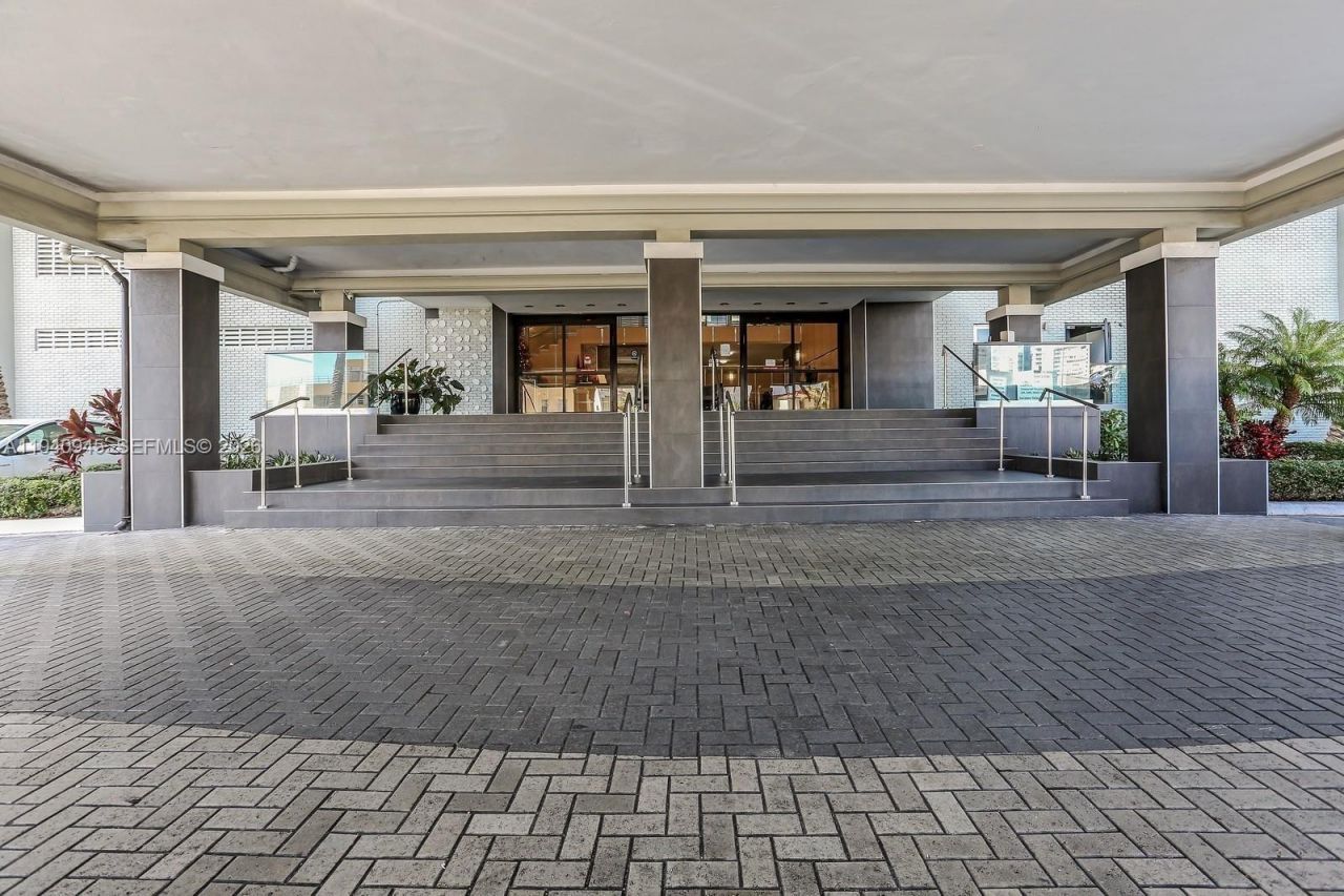 6770 Indian Creek Dr, Unit 14J, Miami Beach, FL 33141 Photo