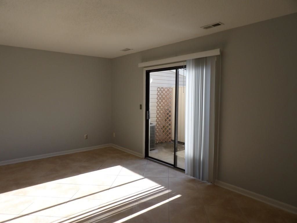 951 Plantation Dr. Photo 11