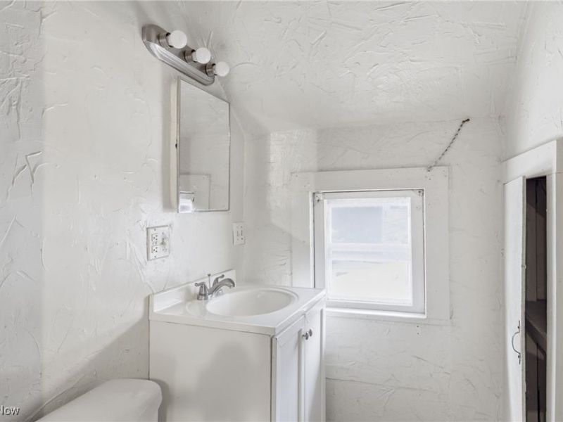 7107 Hague Avenue, Cleveland, OH 44102 Photo 10