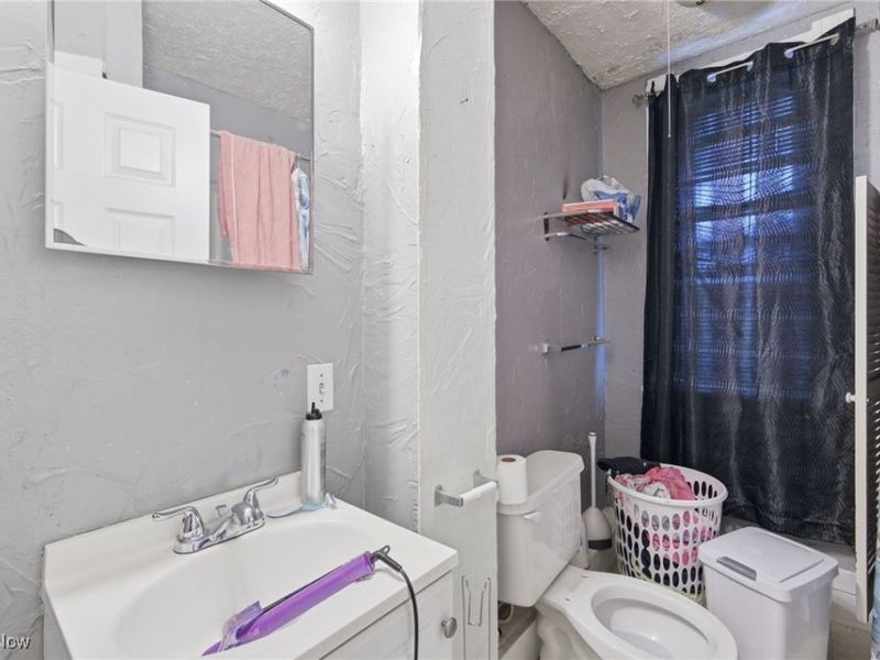 7107 Hague Avenue, Cleveland, OH 44102 Photo 24