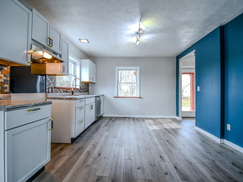 1885 Lake Road, Medway, OH 45341 Photo 14