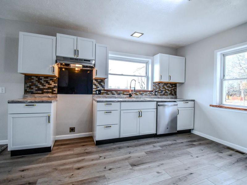 1885 Lake Road, Medway, OH 45341 Photo 15