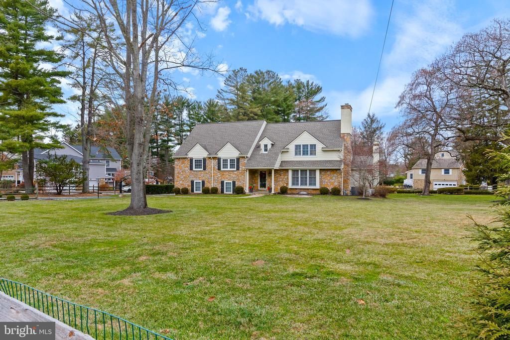 131 Sugartown Road, Devon, PA 19333 Main Photo