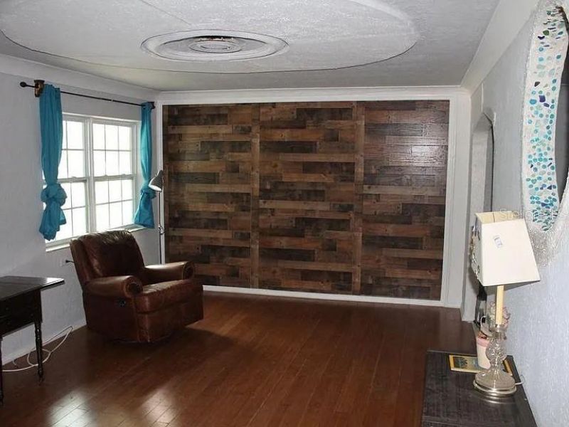 1005 16th Street N, Saint Petersburg, FL 33705 Photo