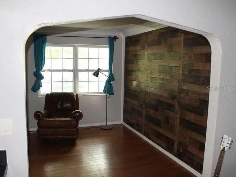 1005 16th Street N, Saint Petersburg, FL 33705 Photo