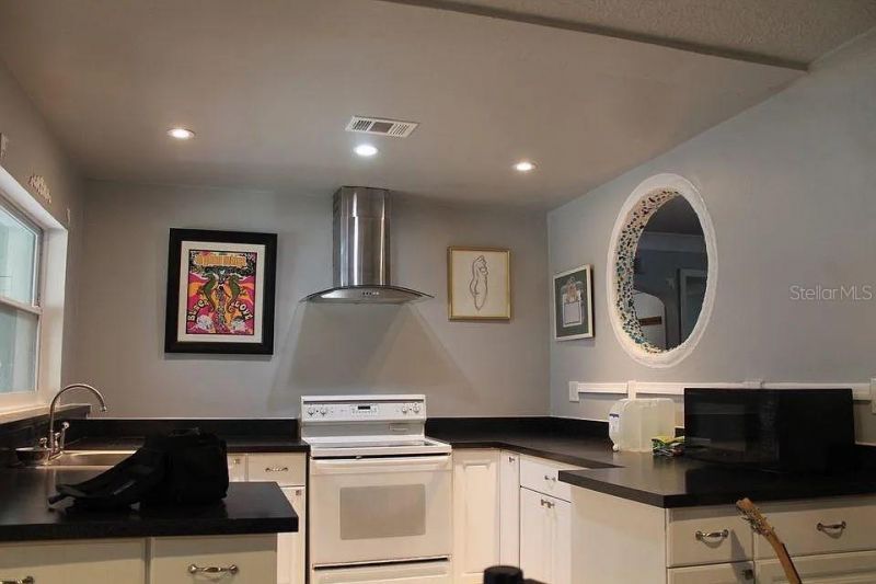 1005 16th Street N, Saint Petersburg, FL 33705 Photo