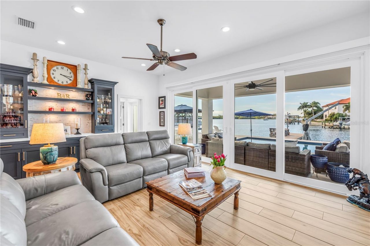 1180 Cordova Boulevard Ne, Saint Petersburg, FL 33704 Photo