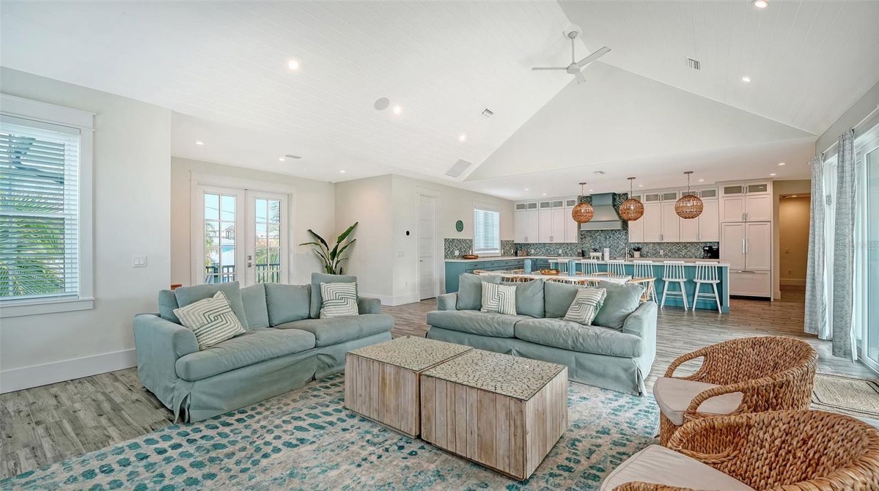 2175 Avenue A, Bradenton Beach, FL 34217 Photo