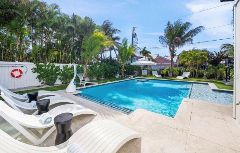 2175 Avenue A, Bradenton Beach, FL 34217 Photo