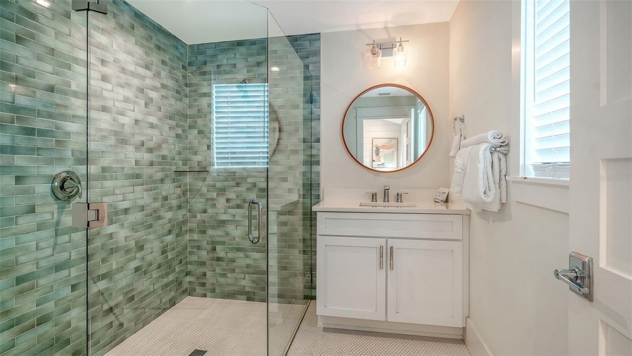 2175 Avenue A, Bradenton Beach, FL 34217 Photo