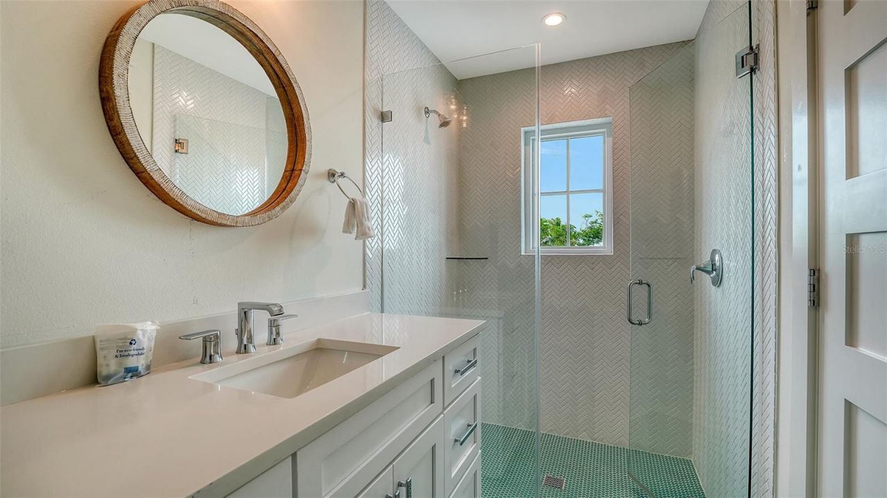 2175 Avenue A, Bradenton Beach, FL 34217 Photo