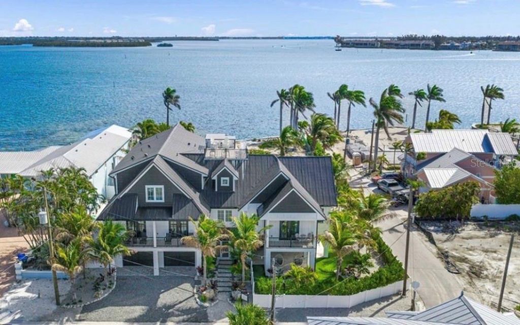 2175 Avenue A, Bradenton Beach, FL 34217 Photo