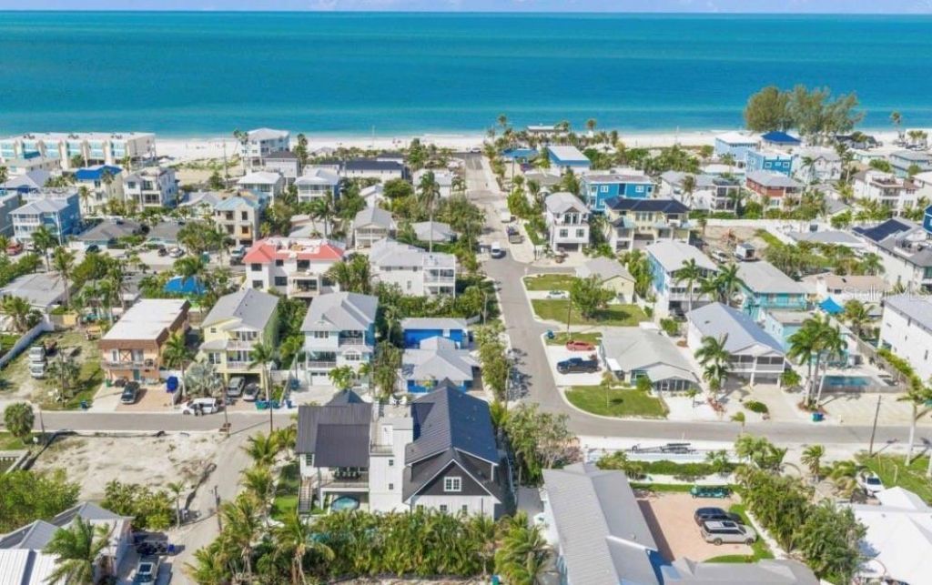 2175 Avenue A, Bradenton Beach, FL 34217 Photo