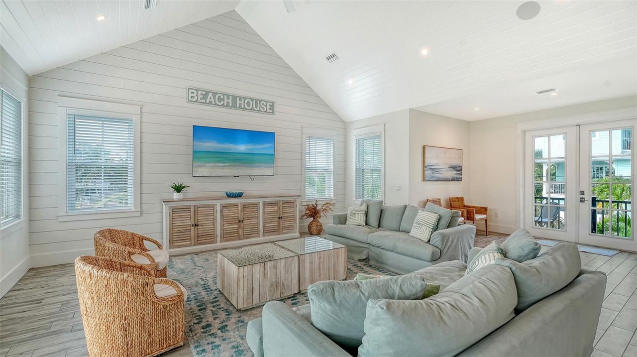 2175 Avenue A, Bradenton Beach, FL 34217 Photo