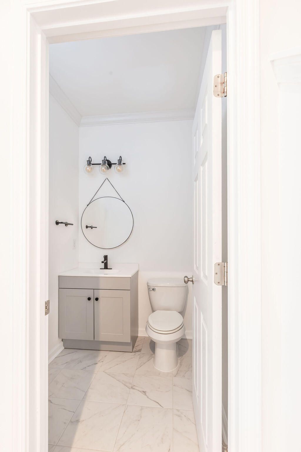 1749 Towne Street Photo 18