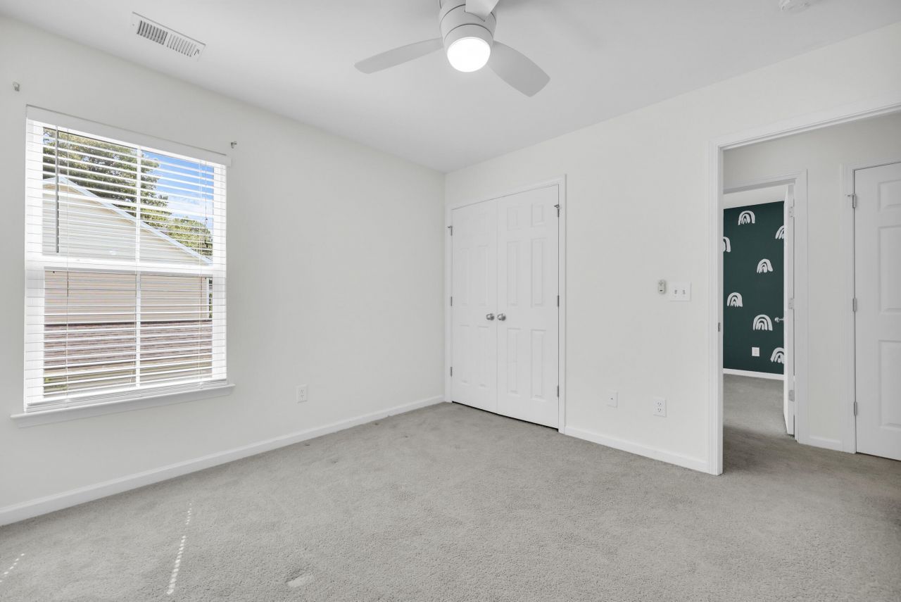 1749 Towne Street Photo 29