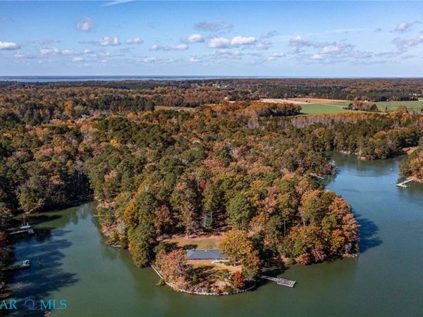 867 Levelgreen Road , Lancaster, VA 22503