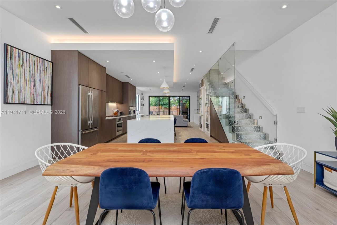 3222 Matilda St, Unit 3222, Miami, FL 33133 Photo