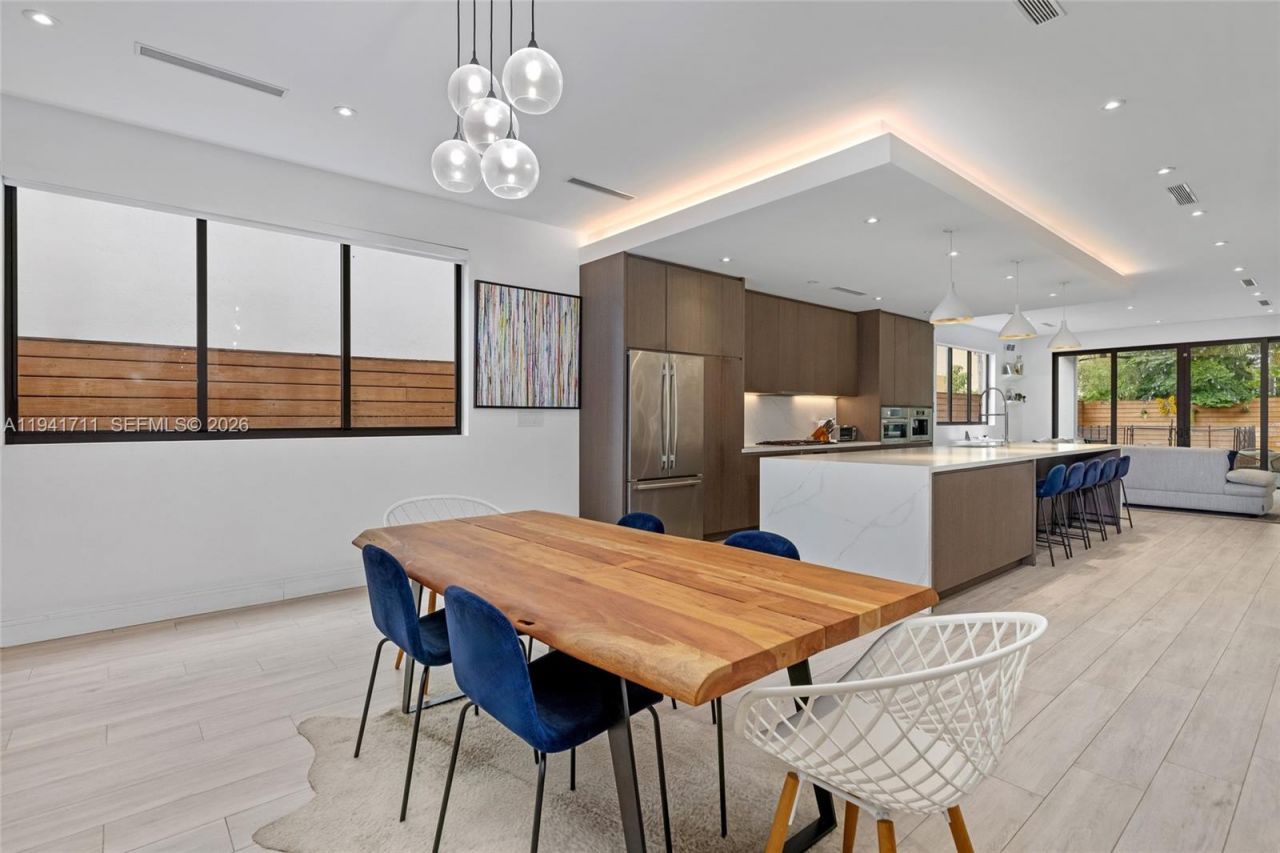 3222 Matilda St, Unit 3222, Miami, FL 33133 Photo