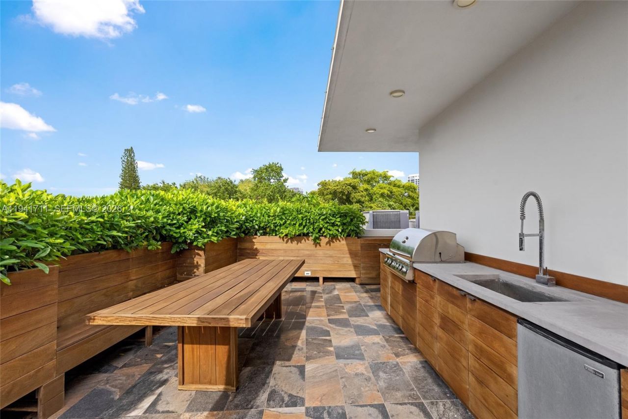 3222 Matilda St, Unit 3222, Miami, FL 33133 Photo