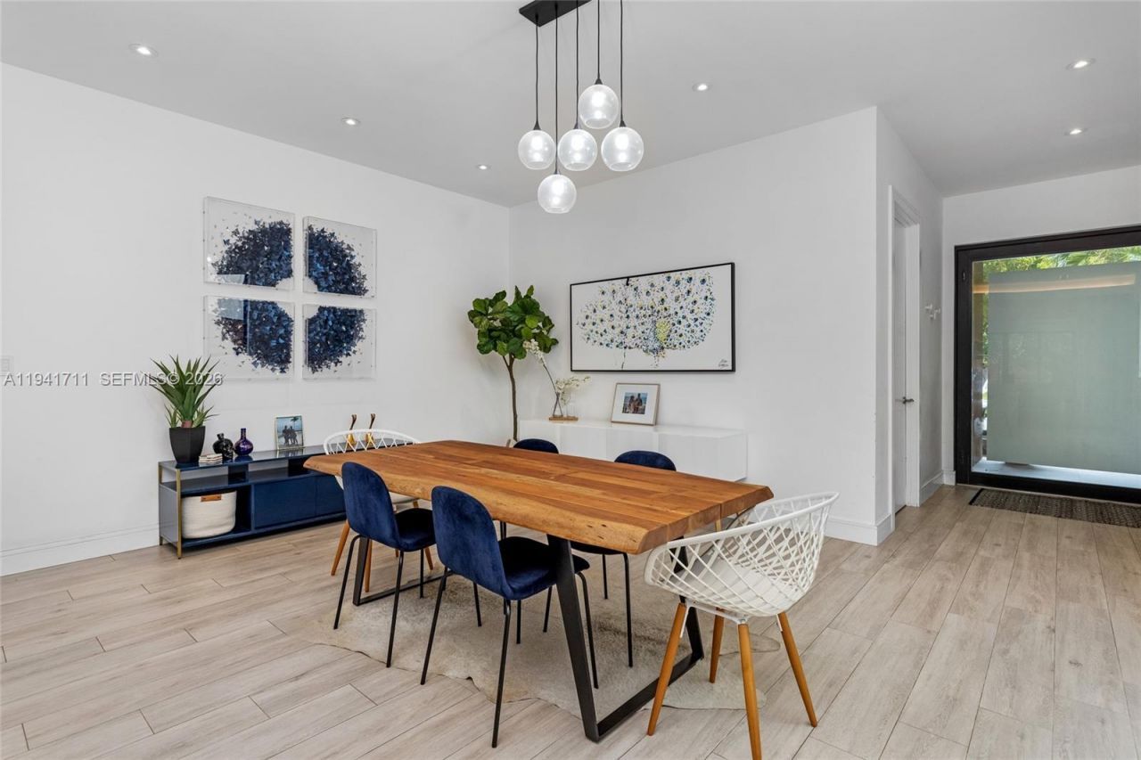 3222 Matilda St, Unit 3222, Miami, FL 33133 Photo