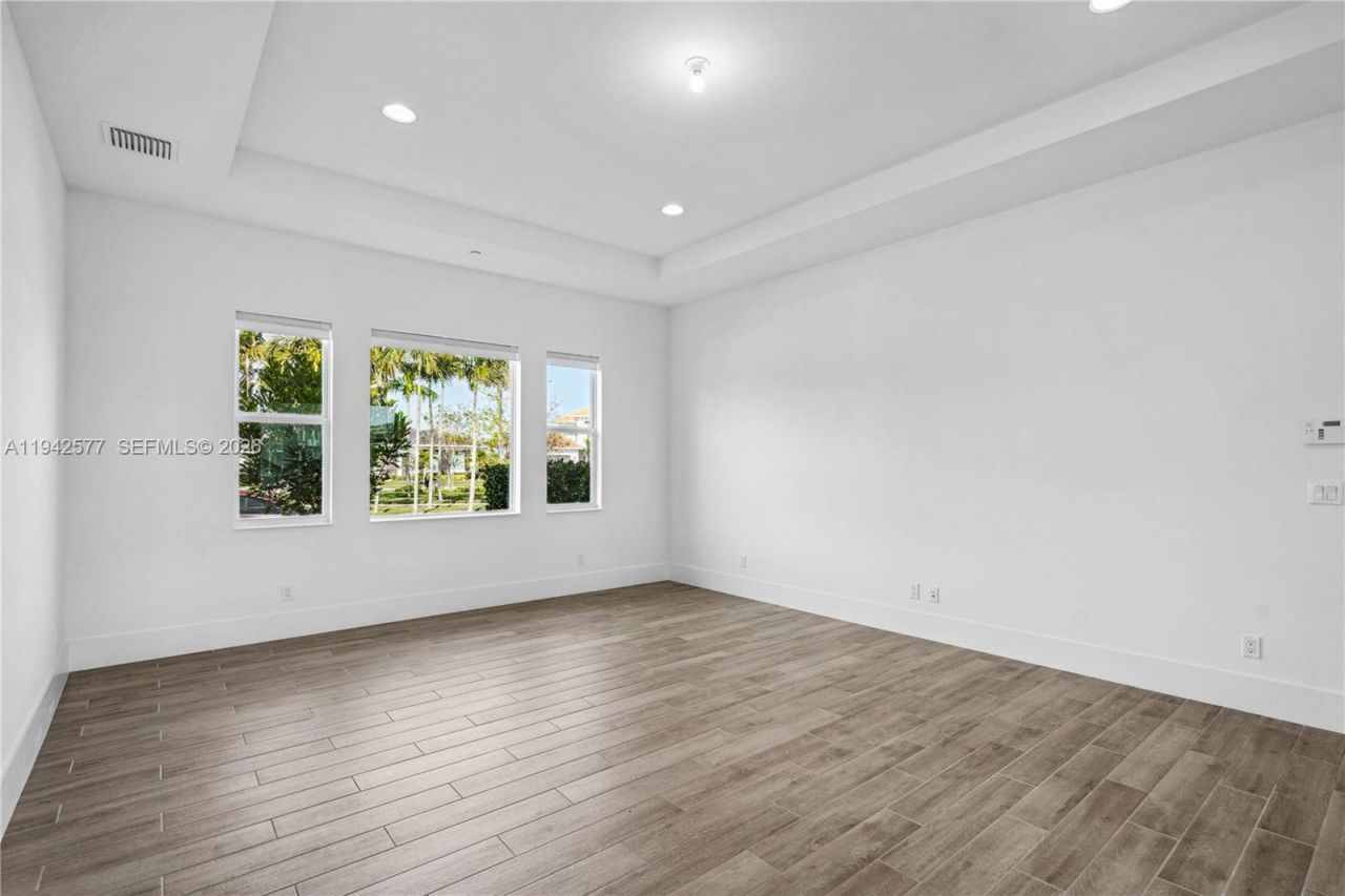 9281 Coral Isles Cir , Palm Beach Gardens, FL 33412 Photo