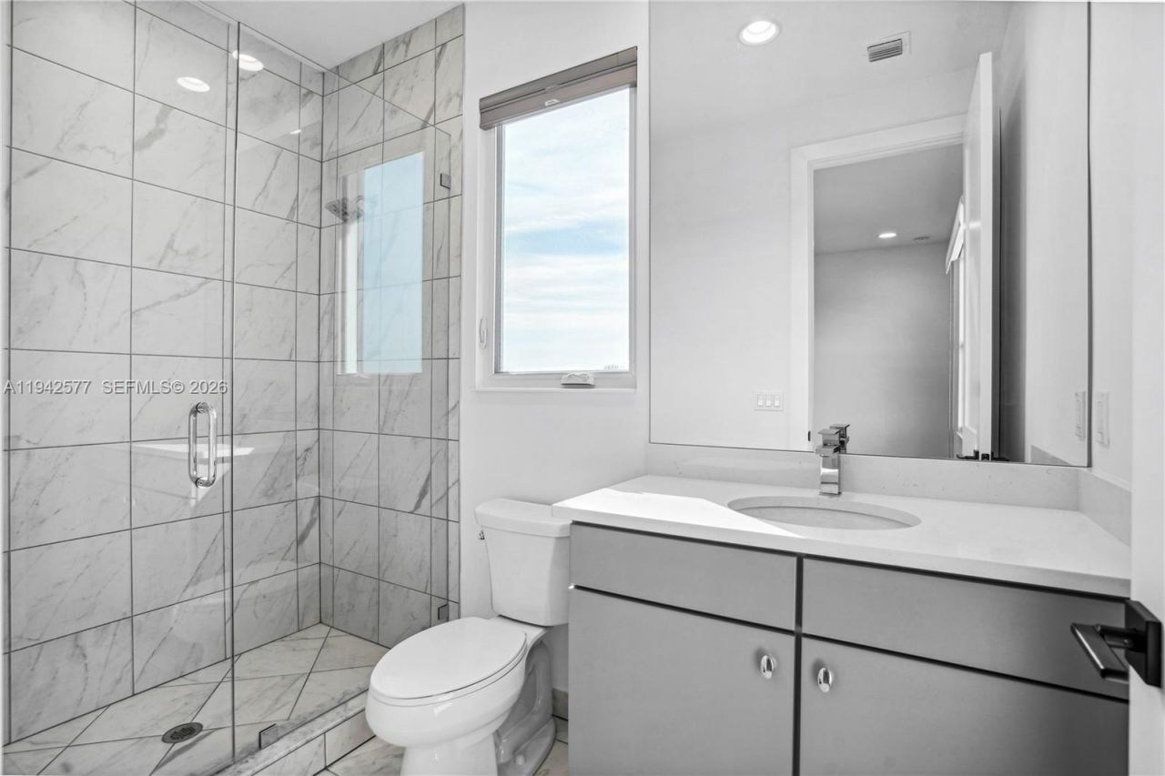 9281 Coral Isles Cir , Palm Beach Gardens, FL 33412 Photo