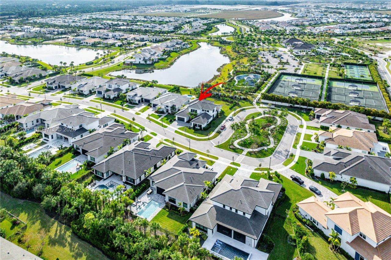 9281 Coral Isles Cir , Palm Beach Gardens, FL 33412 Photo