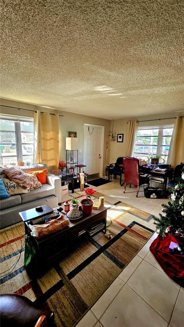 6141 SW 41st Ct, Davie, FL 33314 Photo