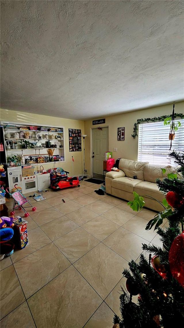 6141 SW 41st Ct, Davie, FL 33314 Photo