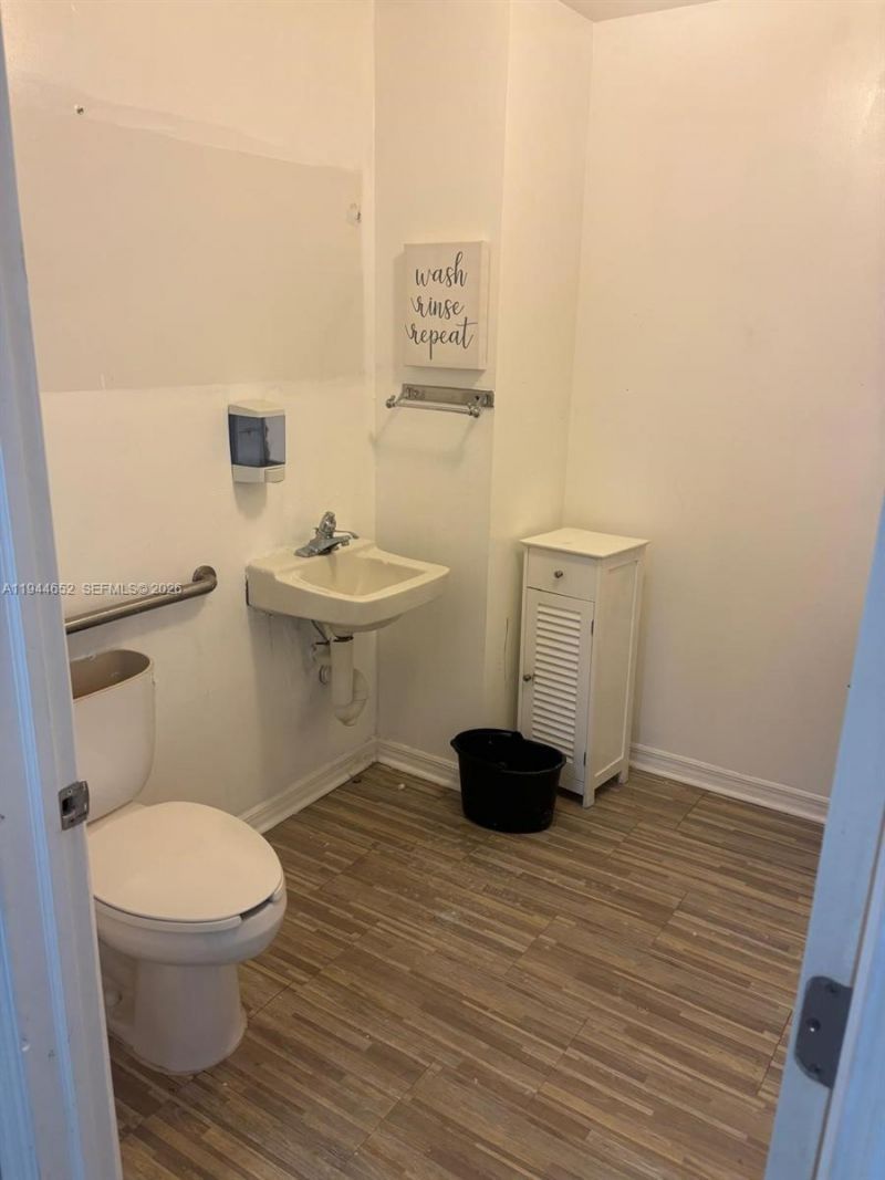 3401 N State Road 7 , Unit 4050, Lauderdale Lakes, FL 33319 Photo