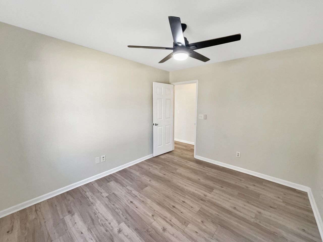 246 Two Hitch Road Photo 13