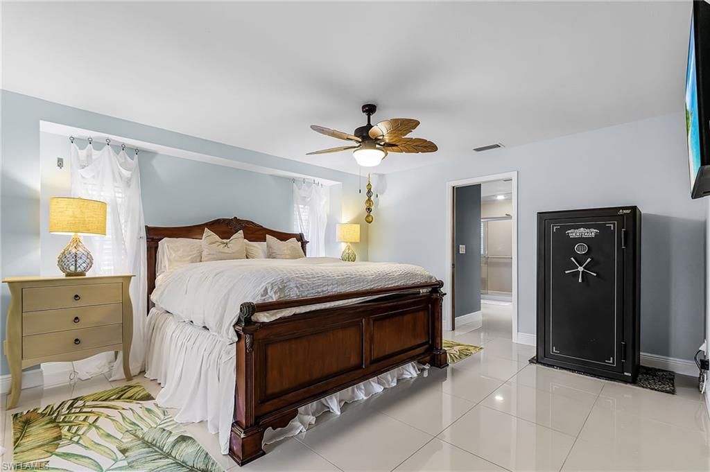 1102 SE 21st Ave, Cape Coral, FL 33990 Photo